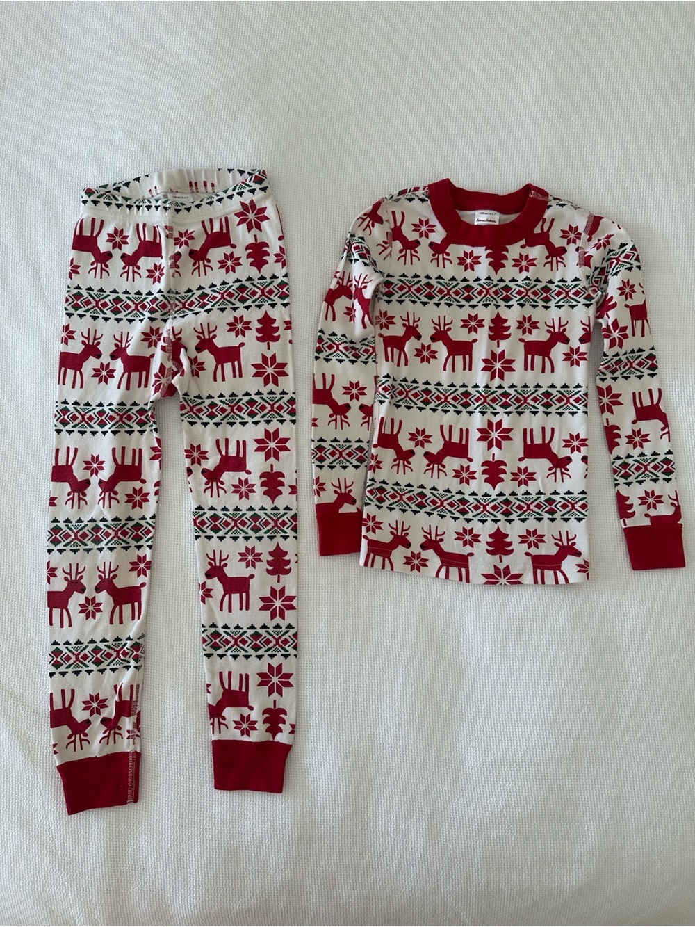 Hanna Andersson Red and Cream Reindeer Fair Isle Pajama Set - Kids 6-7, 120cm